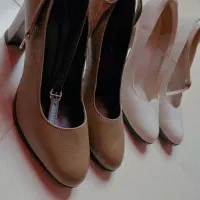کفش پاشنه دار چرم (کاملا نو)