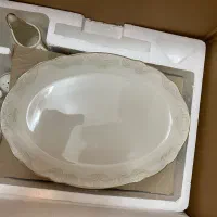 سرویس چینی الیزابت ۸۵ پارچه ۱۲ نفره نو و آکبند