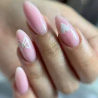 خدمات آموزشی و کاشت ناخن همراه با مدرک معتبر