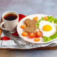 همکار اقا صبحانه سرا