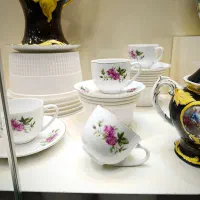 فنجان نعلبکی گلسرخ قدیمی