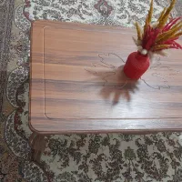 میز وسط مبل تمیز در حد نونو