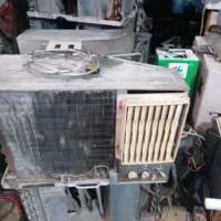 مشتری کولر پنجره ای سالم خراب