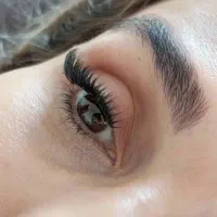 کاشت هیدن مژه با قیمت ۶۸۰ت بلوار بسیج لاله ۴۴