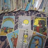 تاروت فقط امشب ۱۰۰تومن