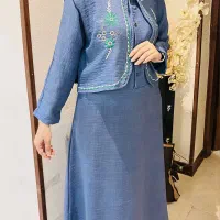 دوتیکه پیراهن و جلیقه گلدوزی شده