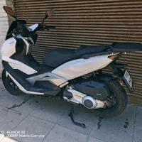 اسکوتر 250 keeway