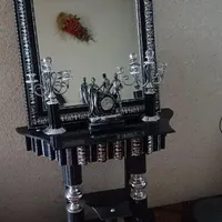 آینه و شمعدان به همراه ساعت