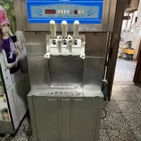 بستنی قیفی