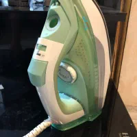 اتو بخار saya در حد نو