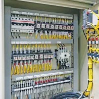 برقکاری ساختمان وصنعتی با۳۰ سال سابقه درخشان