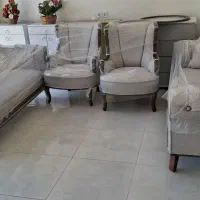 فروشگاه مبلمان یا تنوع زیاد در رنگبندی مختلف