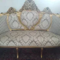 یک مبل بزرگ