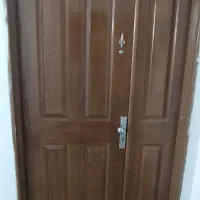 درب آپارتمان سالم و جنس محکم