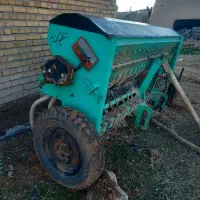 فروش ادوات کشاورزی ،بذرپاش ،گاو اهن،دستگاه سیب کن
