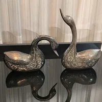 دکوری قوی عاشق برنجی