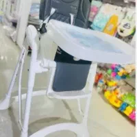 صندلی غذا زویه در حد کاملا نو