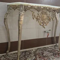 میز اینه وشمعدان