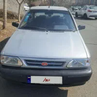 پراید نقره‌ای متالیک