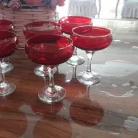 ساعت و دکور کریستال و بستنی خوری