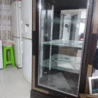 ویترین آیینه ای