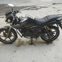 آپاچی 180