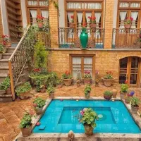 آبکوه ویلایی 360 متر 70 متر تجاری دائم