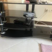 میز تلوزیون شیشه یی