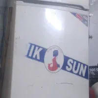 یک عدد یخچال خانگی کاملا سالم