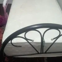 تخت یک نفره