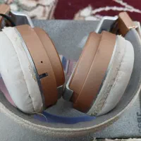 هدفون دست دو قیمت ۸۵۰