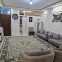 فروش-یک-واحداپارتمان-همکف-راه-جدا