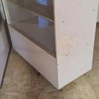 ویترین وقفسه‌ در حد نو