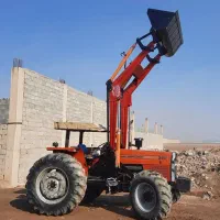 کمپرسی و تراکتور بیل لودری