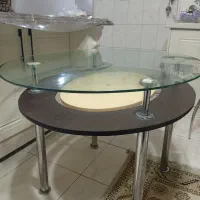 میز ناهارخوری بدون صندلی