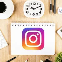 ادمین خانم جهت پیج اینستاگرام فروشگاهی