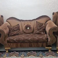 مبل راحتی و میز و عسلی