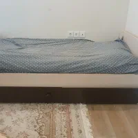 تخت یک نفره کمدلباس ویترین میز تحریر صندلی گردان