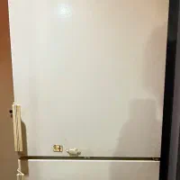 یخچال آزمایش