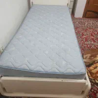 تخت یک نفره چوبی