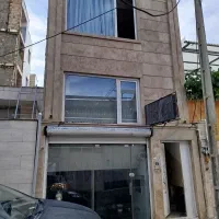 خانه ویلایی با مغازه