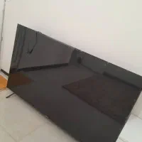 تلویزیون ایکس ویژن ۶۵ پنل شکسته