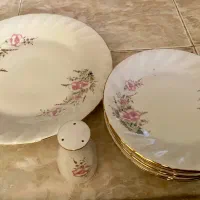 پیش دستی و میوه خوری و نمکدان
