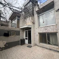 121متر2طبقه مجزا/شمالی/9متر بر/قابل نشیمن/عرفانی