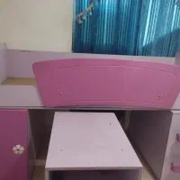 تخت یک نفره صورتی و سرخابی با کمد وکشو