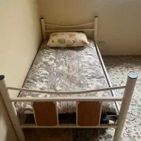 دوتا تخت تک نفره با قابلیت دو طبقه