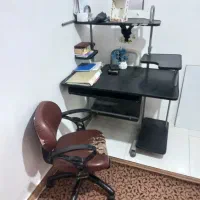 میز کامپیوتر با صندلی خوب