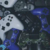 تعمیر انواع دسته و کنسول ps4و ps5 و xbox