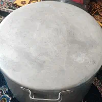دیگ بزرگ آلومینیومی تمیز