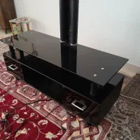 میز شیشه ای تلویزون